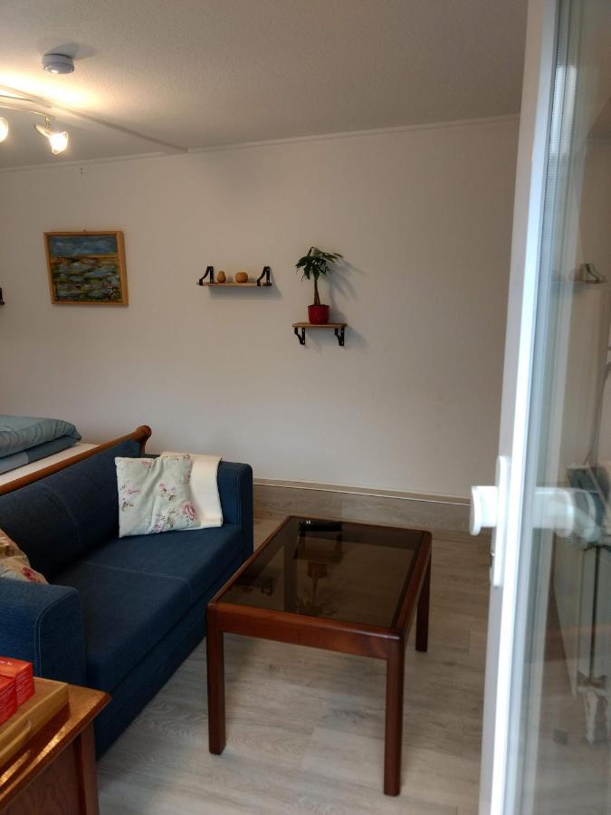 Ruhige, Gemuetliche 1-Zimmer Gartenwohnung Fuer 2 Erwachsene Lübeck Kültér fotó
