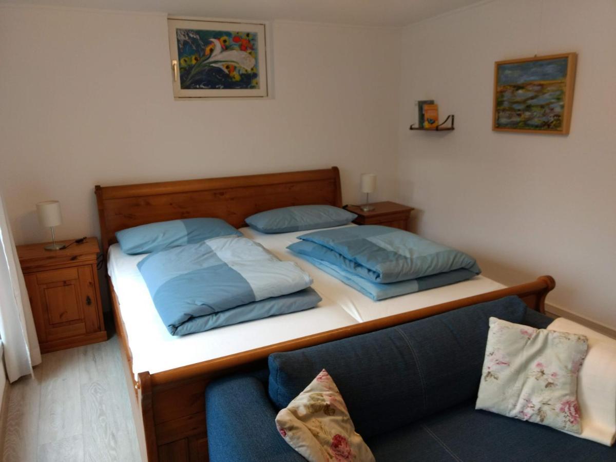 Ruhige, Gemuetliche 1-Zimmer Gartenwohnung Fuer 2 Erwachsene Lübeck Kültér fotó