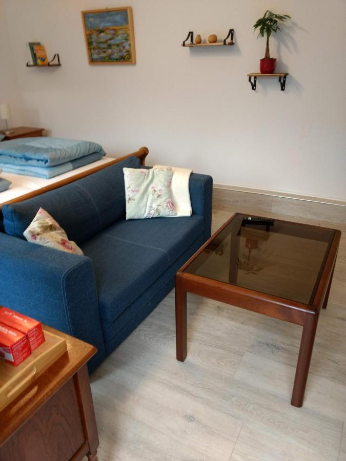 Ruhige, Gemuetliche 1-Zimmer Gartenwohnung Fuer 2 Erwachsene Lübeck Kültér fotó