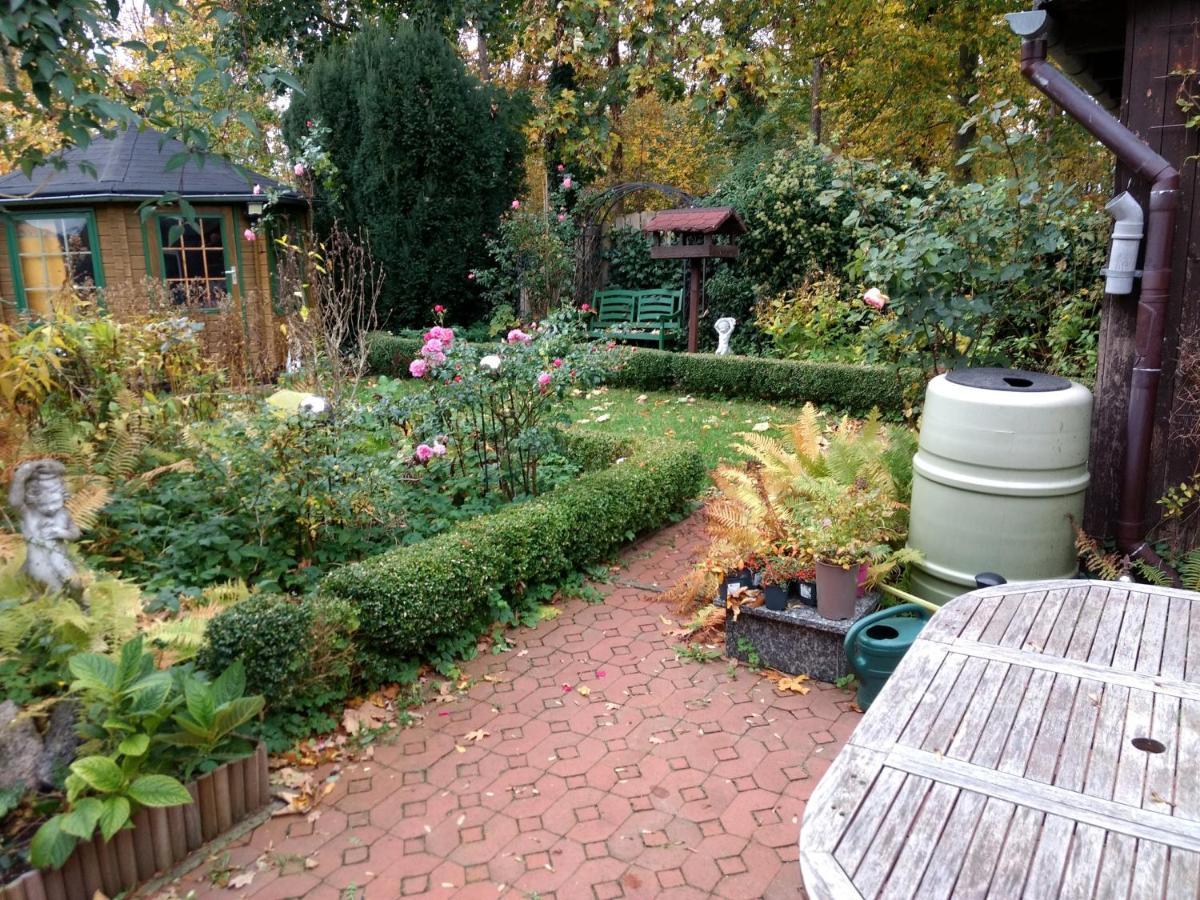 Ruhige, Gemuetliche 1-Zimmer Gartenwohnung Fuer 2 Erwachsene Lübeck Kültér fotó