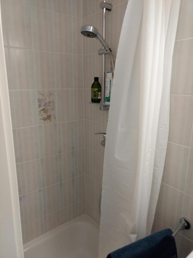 Ruhige, Gemuetliche 1-Zimmer Gartenwohnung Fuer 2 Erwachsene Lübeck Kültér fotó