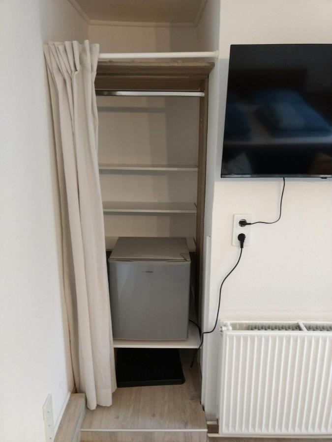 Ruhige, Gemuetliche 1-Zimmer Gartenwohnung Fuer 2 Erwachsene Lübeck Kültér fotó